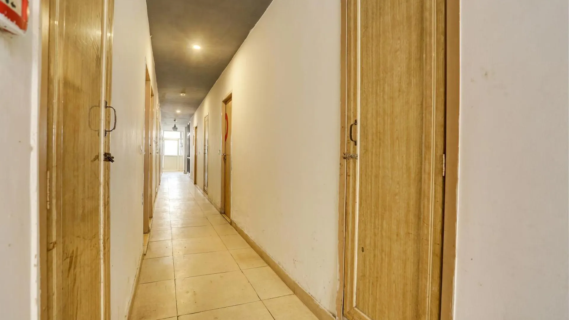 Hotel O Dwarka Mor Metro Hotel Delhi