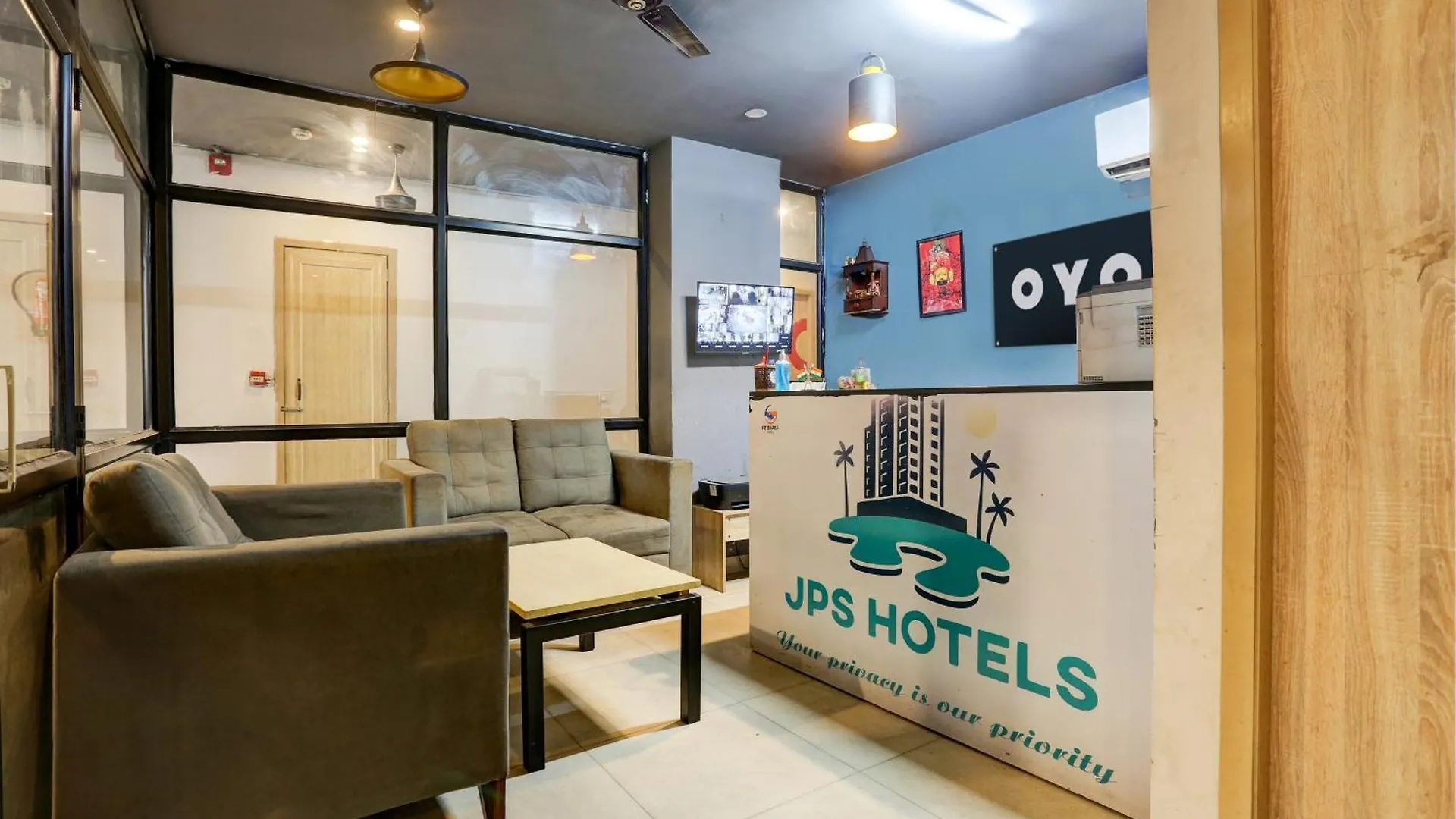 Hotel O Dwarka Mor Metro Hotel Delhi